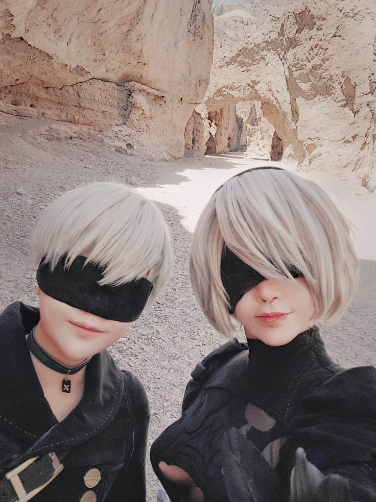 Just done with part 1 of this deadly desert shoot 💦💦💦 It's so.. hot.... Definitely one of the toughest shoots in my list 😭 Thank you Ruri and Muze for doing this with me..🥺🙏 I'm still having a fever but better than this morning so thank you guys!