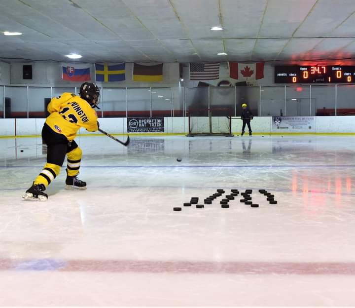 Hockey Superstar!🤩 Robert Covington, a dedicated ice hockey player, successfully broke the original record of "Most Ice Hockey Pucks Shot in One Minute" which was at 34 in 2014. He shot 39 ice hockey pucks in one minute &amp; also raised more than $1,000 for our patients! 🌐