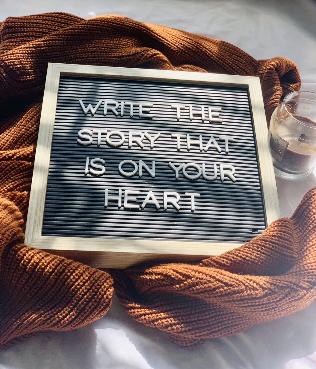 Laury M. tweet media