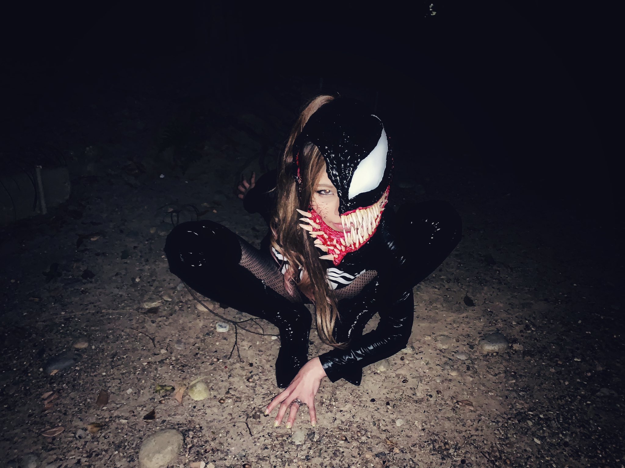 Twitter 上的 Venom Yuki カーネイジの映画楽しみすぎるよ みんなで寄生 コスプレ する時がきたね こりゃ シンビオートコス ヴェノム カーネイジ シーヴェノム Venommoviejp Venom Carnage T Co Pjmhzmgu9b Twitter