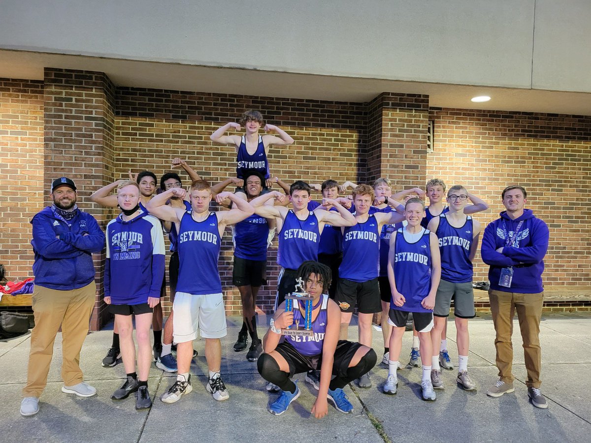 SMSOwls1's tweet photo. Congrats SMS 8th Boys on winning the Tri-County track meet this evening at Jennings County High School!  Great work Owls!  Still awaiting the Girls results... https://t.co/4tUYkNvaHF