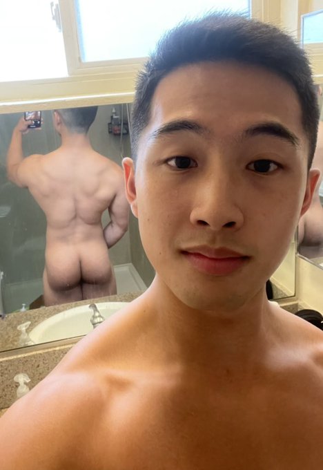 New haircut 😉 https://t.co/VrHs5T19SZ<a href="/tag/musclegrowth"class="tags"><span>#musclegrowth</span></a><a href="/tag/teamlocked"class="tags"><span>#teamlocked</span></a><a href="/tag/musclesub"class="tags"><span>#musclesub</span></a><a href="/tag/lockedj"class="tags"><span>#lockedj</span></a>