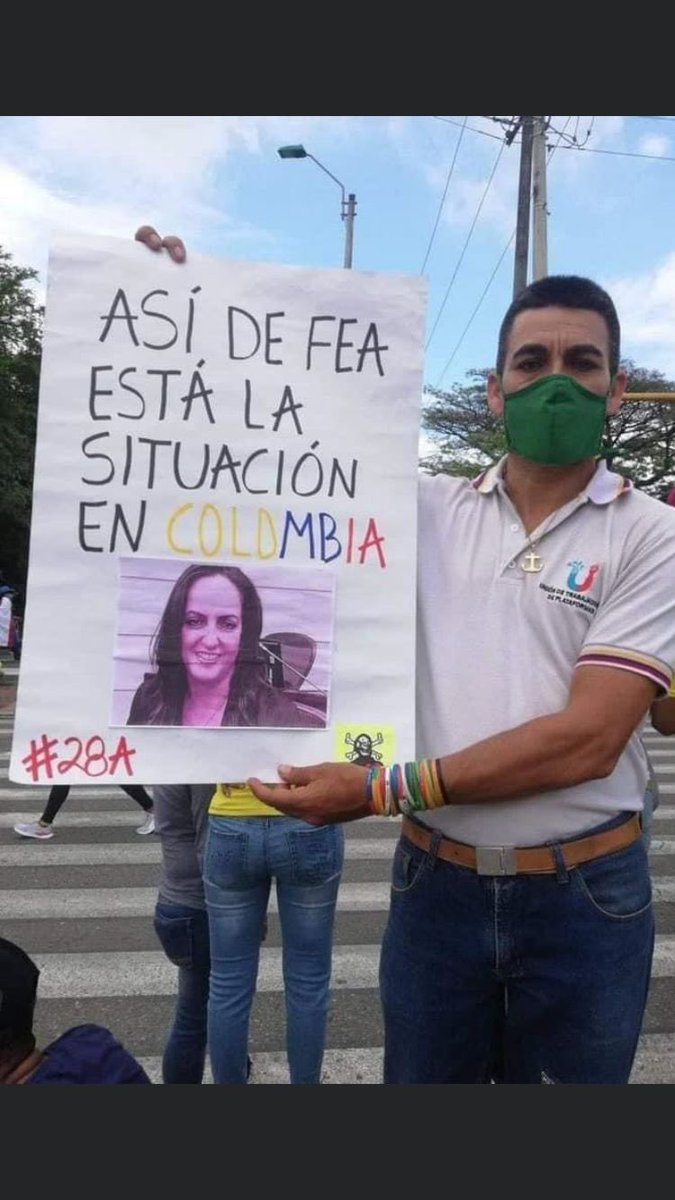 pimas611's tweet photo. #NiUnVotoParaCabal esta loca es lo peorcito de colombia. https://t.co/uZewIqH13T