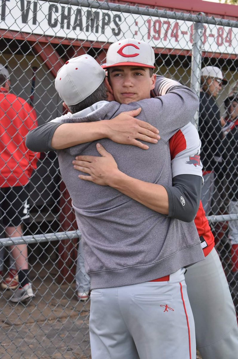 psufanbecky's tweet photo. Extraordinary group of players and young men molded by an outstanding coach #coveboys #seniorday @Hunterhk3 @lleyton_kling @ebersole_tanner @Hall08Tanner @landonbwilliams @AjHoenstine https://t.co/ctHTdgkPgE