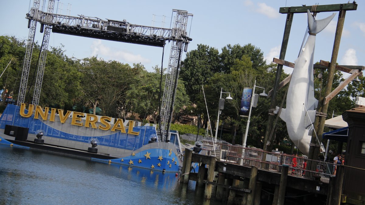 JAWS Photo op from various angles (2013)