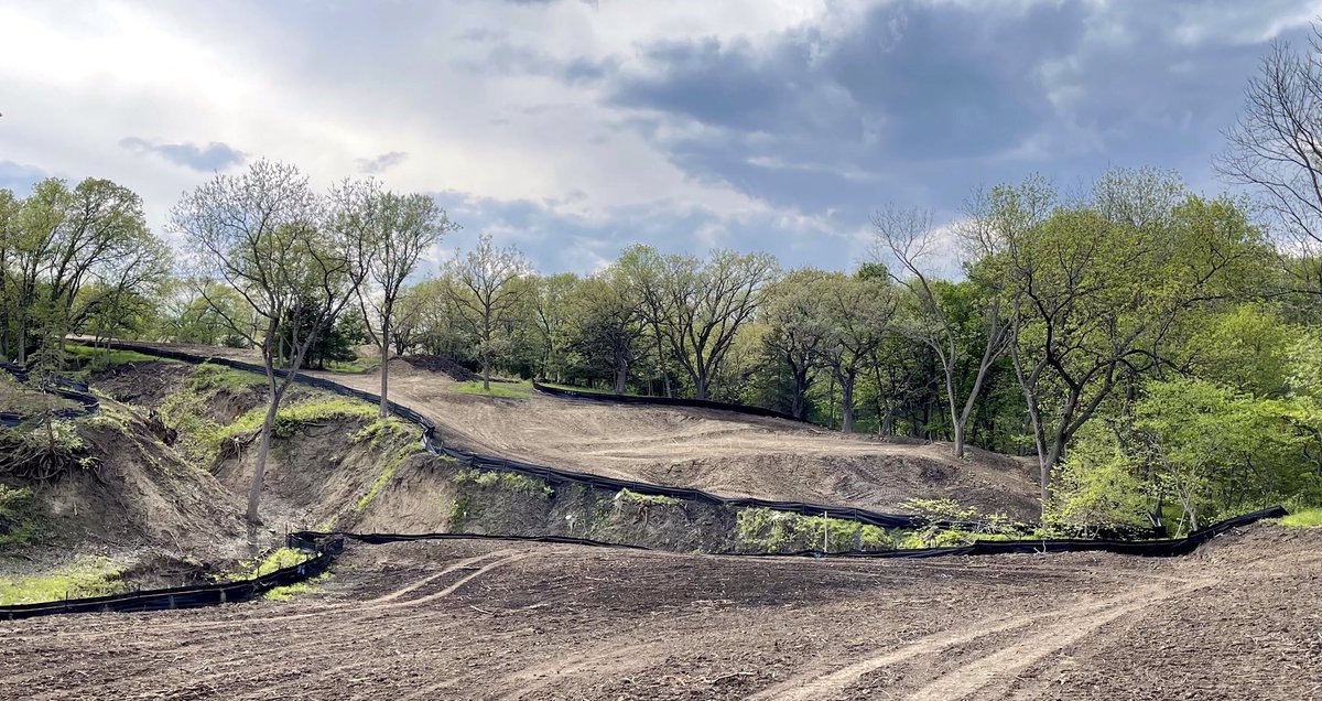 The view from 9 fairway. Hard to believe this is west Omaha. 

The approach will be a wedge for almost everyone, but hit it well.