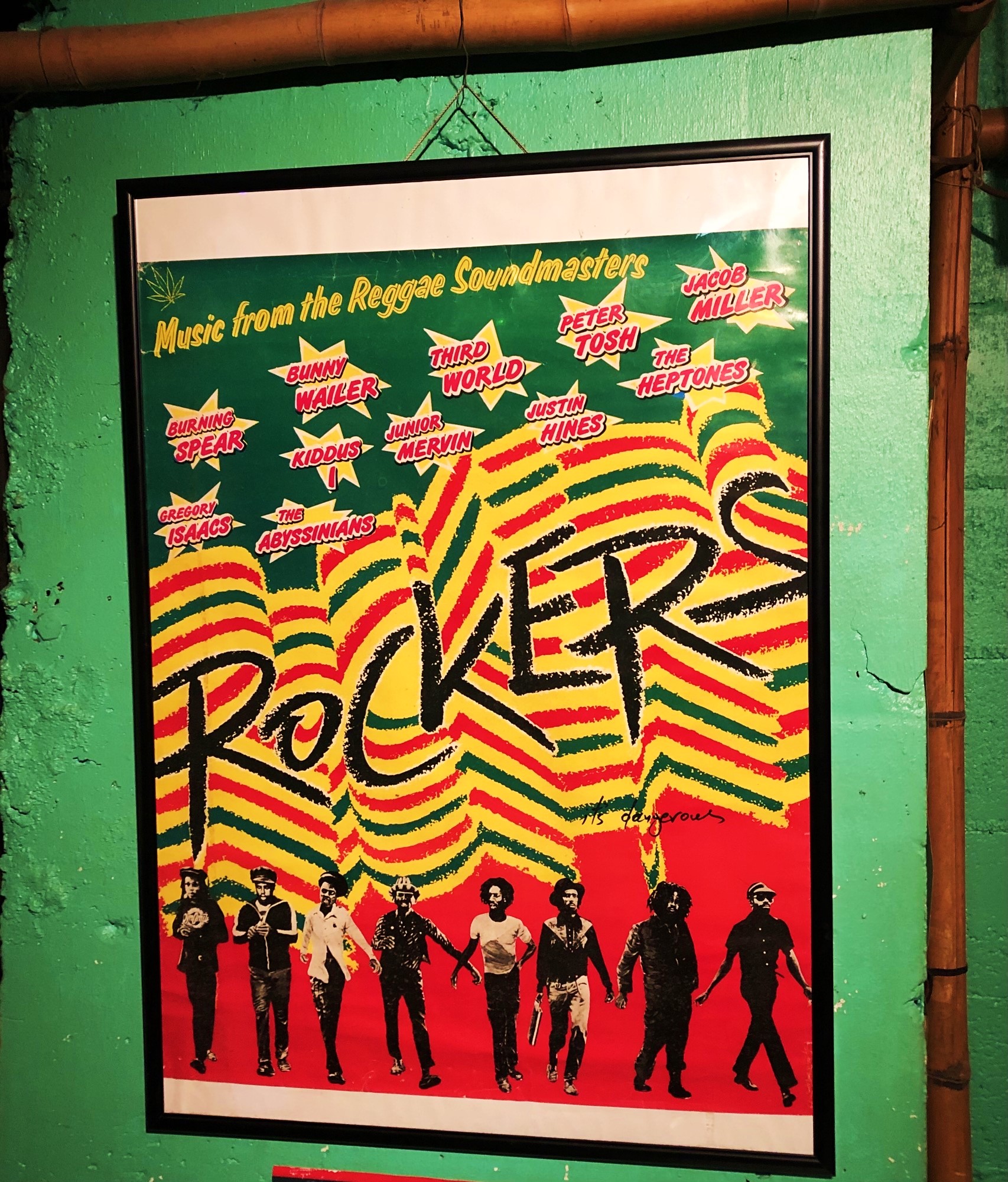 טוויטר Reggae Dub Open בטוויטר 店内ご紹介 １１ 映画 Rockers のポスター 1978年 ジャマイカ製作 この映画でレゲエを知ったという方も多いと思います レゲエ の基本を作ったレジェンドたちが元気だった頃のジャマイカ ラフでタフなレゲエの現場が映し出さ