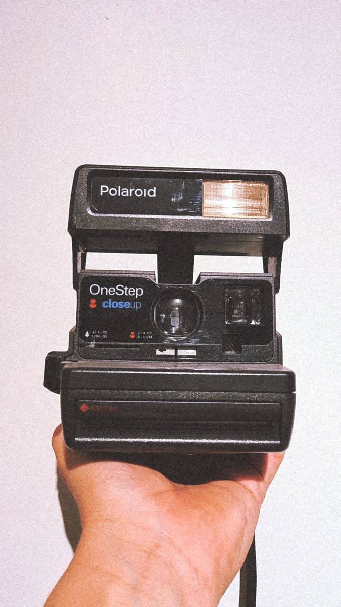 viniancetti's tweet photo. <_RetroCam_> #Polaroid #onestep 
Collect in https://t.co/goLYyyifBc #hicetnunc $xtz

#art #design #graphicdesign #nft #tezos #nftcommunity #cryptoart #artist #saint #angel #nftcollector #nftart #nftartist $xtz #hicetnunc2000 #photo #ancettivini #retro #retrocam https://t.co/ZHuz3kl0EX
