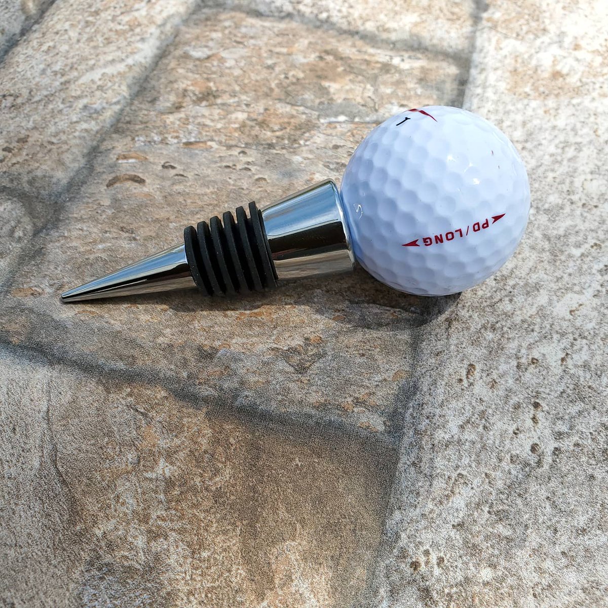 defiantartsco's tweet photo. Fast, easy and fun order.
Golf Ball Wine stopper

#woodworking #woodturning #woodturner #woodworker #woodart #woodworkingshop #woodcraft #diy #cornhole hole #furnituremaker #craftsman #epoxyart #resinart #epoxy #resin  #mainewoodworker #mainelife #mainely https://t.co/haNwPsVom4