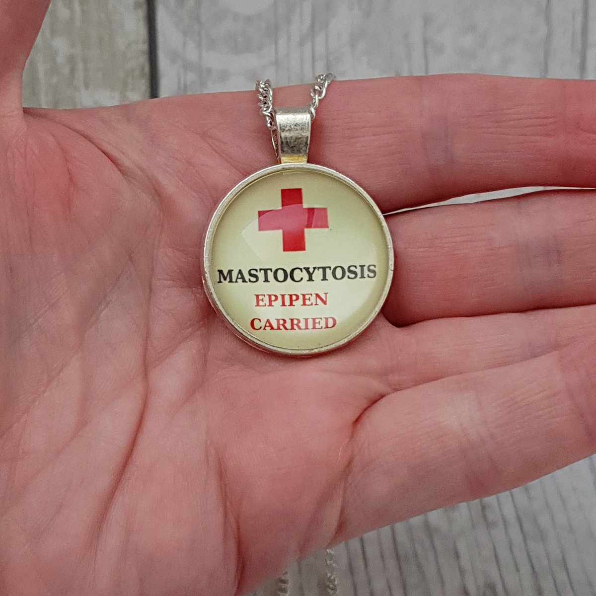 martisanne's tweet photo. Mastocytosis medical pendant, epipen alert, anaphylaxis warning, personalised medical ID necklace, Medical notification, allergy, SOS charm https://t.co/9Mwz2j2CYq #TMTinsta #EtsyTeamUnity #MastCellDisorder https://t.co/GkdWsAI6Ie