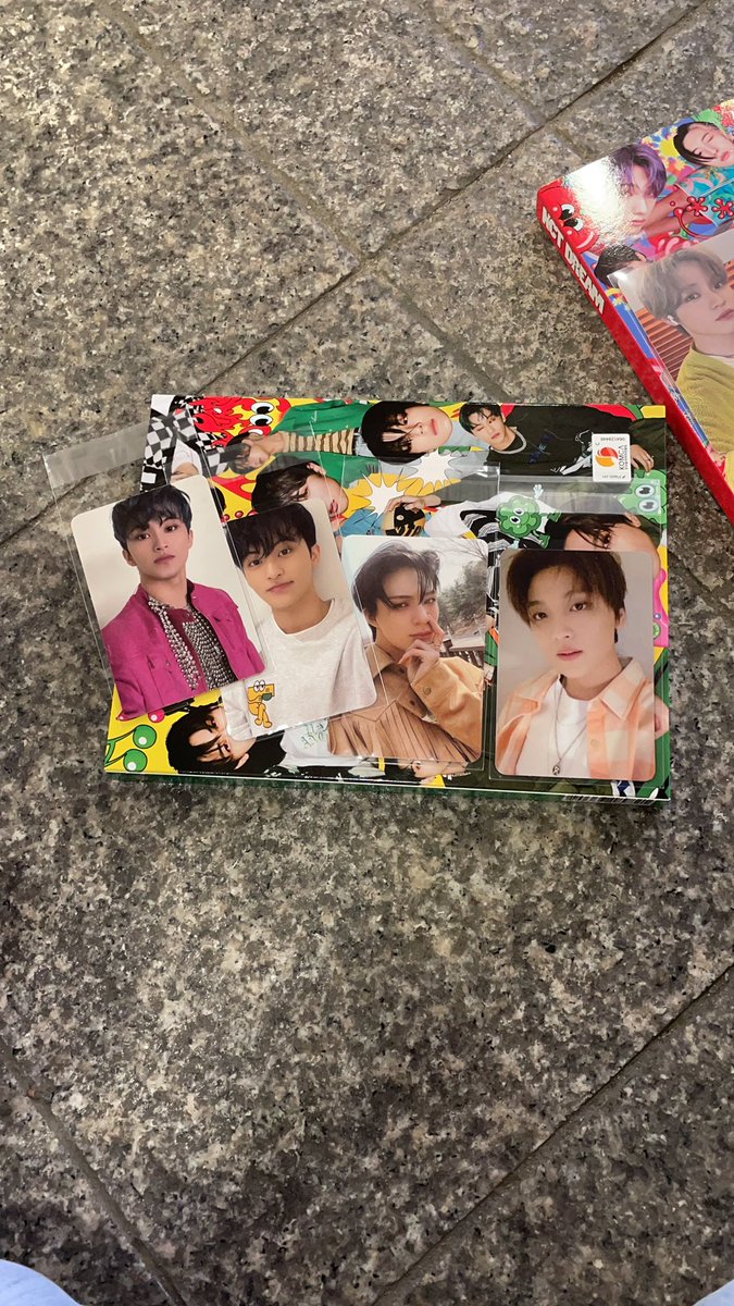 Jws0214's tweet photo. 칠링런쥔 구해요!!! https://t.co/8dzffvjLIj