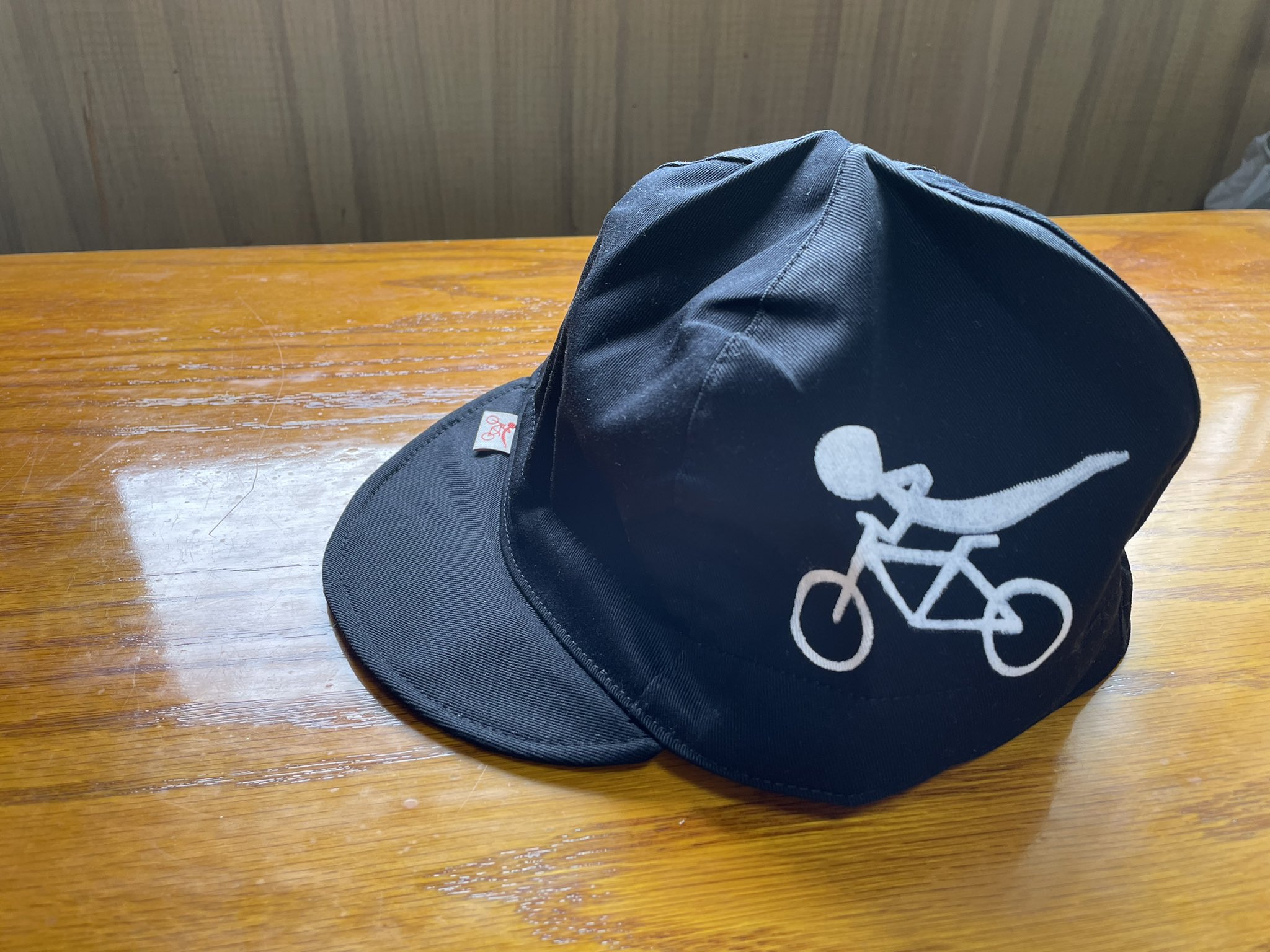 かぴどん Cyclone ハンドメイドサイクルキャップ サイクロン Cyclonechee さんにて購入したサイクルキャップ オリジナルプリント黒届いた 被り心地最高で Cycloneのロゴがすごく気に入りました ありがとうございます T Co Kfp5v5yf7h