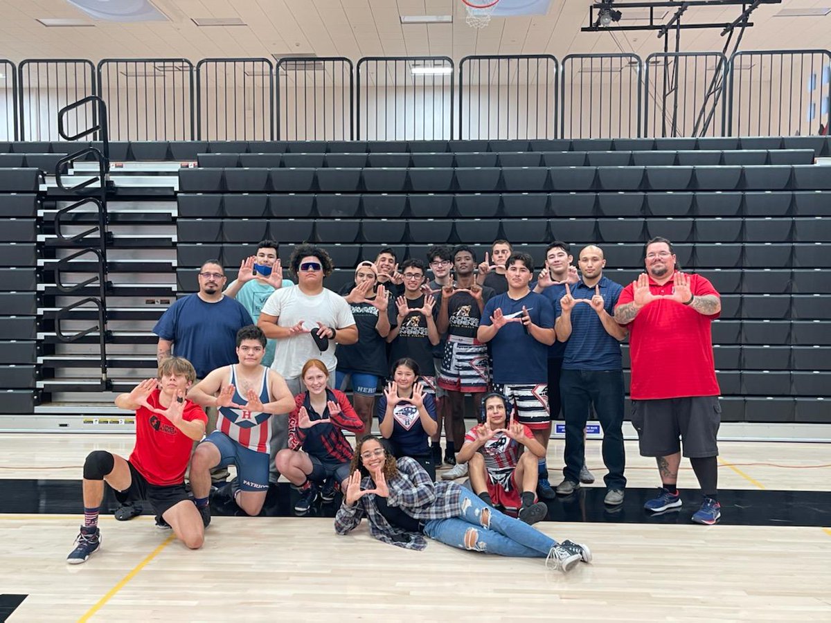 wrestling_high's tweet photo. Inland valley league champs! First time in Heritage history! C.I.F Here we come! https://t.co/EXbunGapUi