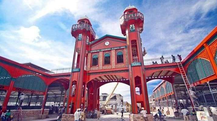 HugueCompetence's tweet image. Wi wi, lè nou te pròp oubyen lè yo te fòse nou poun pròp.