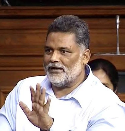 Mithilakibaat's tweet photo. #ReleasePappuyadav
Which One is the ture helper of Mithila Bihar ❓

Pappu yadav 🔃     Nitish kumar ❤️ https://t.co/otXRBsc4bi