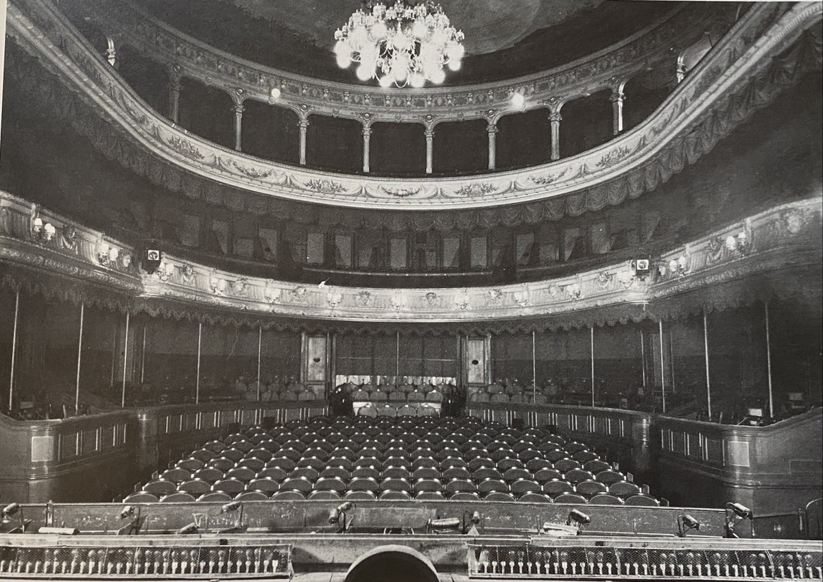 Il y a 150 ans, à 19h30, le Théâtre de Lausanne, futur Opéra de Lausanne, était inauguré avec le Barbier de Séville ! 🎂
Qu'il vive 150 ans de plus ! 🎉🎊
Merci de votre fidélité et continuez à nous suivre ☺️