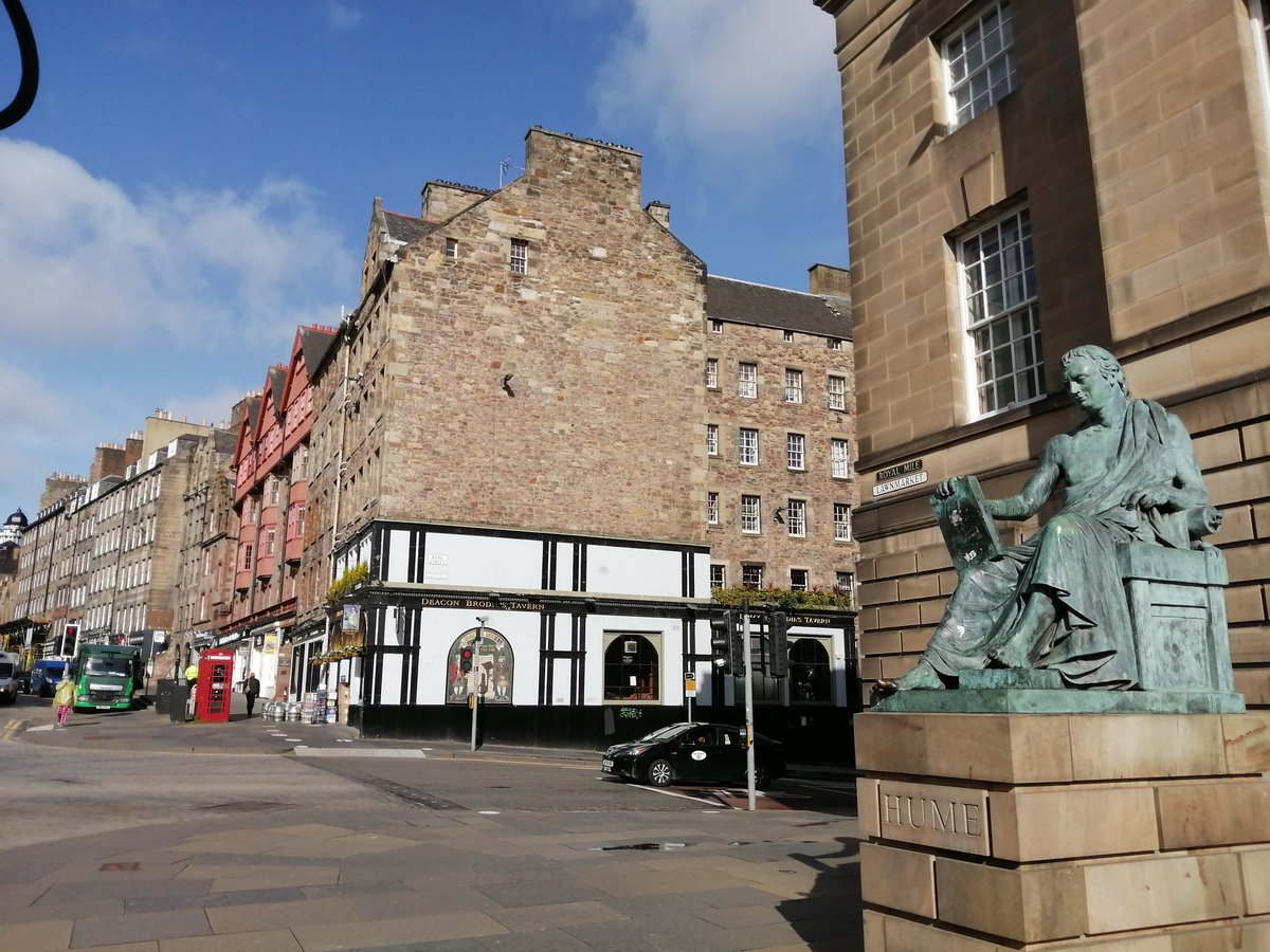 Good morning #Scotland 🏴󠁧󠁢󠁳󠁣󠁴󠁿 Slightly different route to work today and such terrible views...
<a href="/Edinburgh/">Edinburgh</a> #TravelTuesday 
<a href="/VisitScotland/">VisitScotland</a>