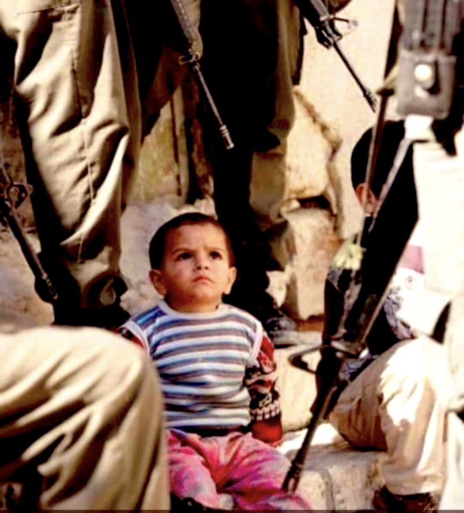 Dini dili ırkı yok kötülüğünüzün!
İşlediğiniz insanlık suçunu lanetliyorum!!
İnsanlık adına yaşattıklarınızın elbet hesabını ödeyeceksiniz!!
Evlatlara ettiğiniz zulümü lanetliyorum!
Bu insanlık suçudur!
Saf kötülüğün suçudur!
#mescidiaksa 
#stopisraeliterrorism