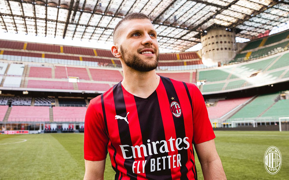 Milan Eye tweet media