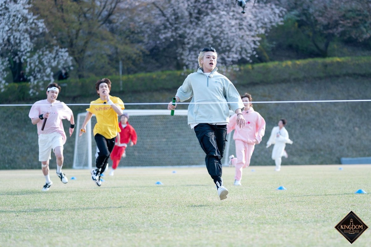 StrayKidsGlobal's tweet photo. [PICS] 15/16

@Stray_Kids' Kingdom Ep. 6 Behind Photos

#StrayKids #스트레이키즈 #スキズ #STAY https://t.co/K2fEdDhMK4
