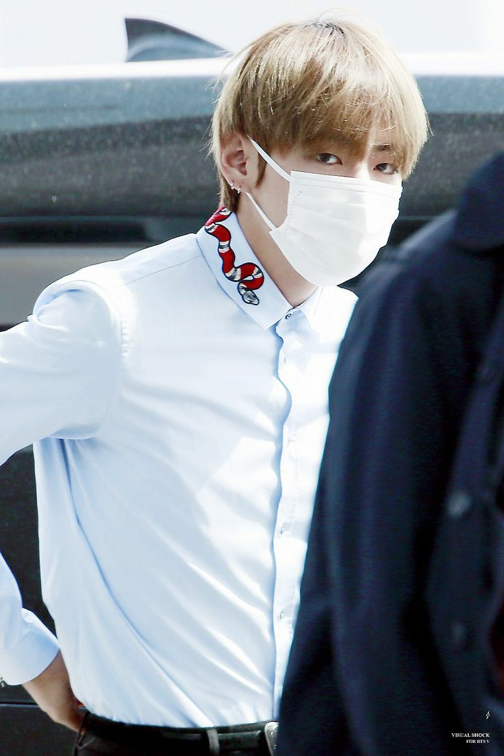 the pandemic isn& #39;t over so here& #39;s how to look stunning with a mask on:a thread