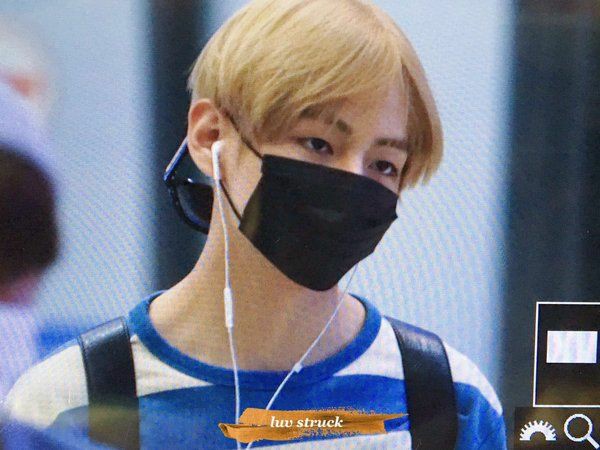 the pandemic isn& #39;t over so here& #39;s how to look stunning with a mask on:a thread
