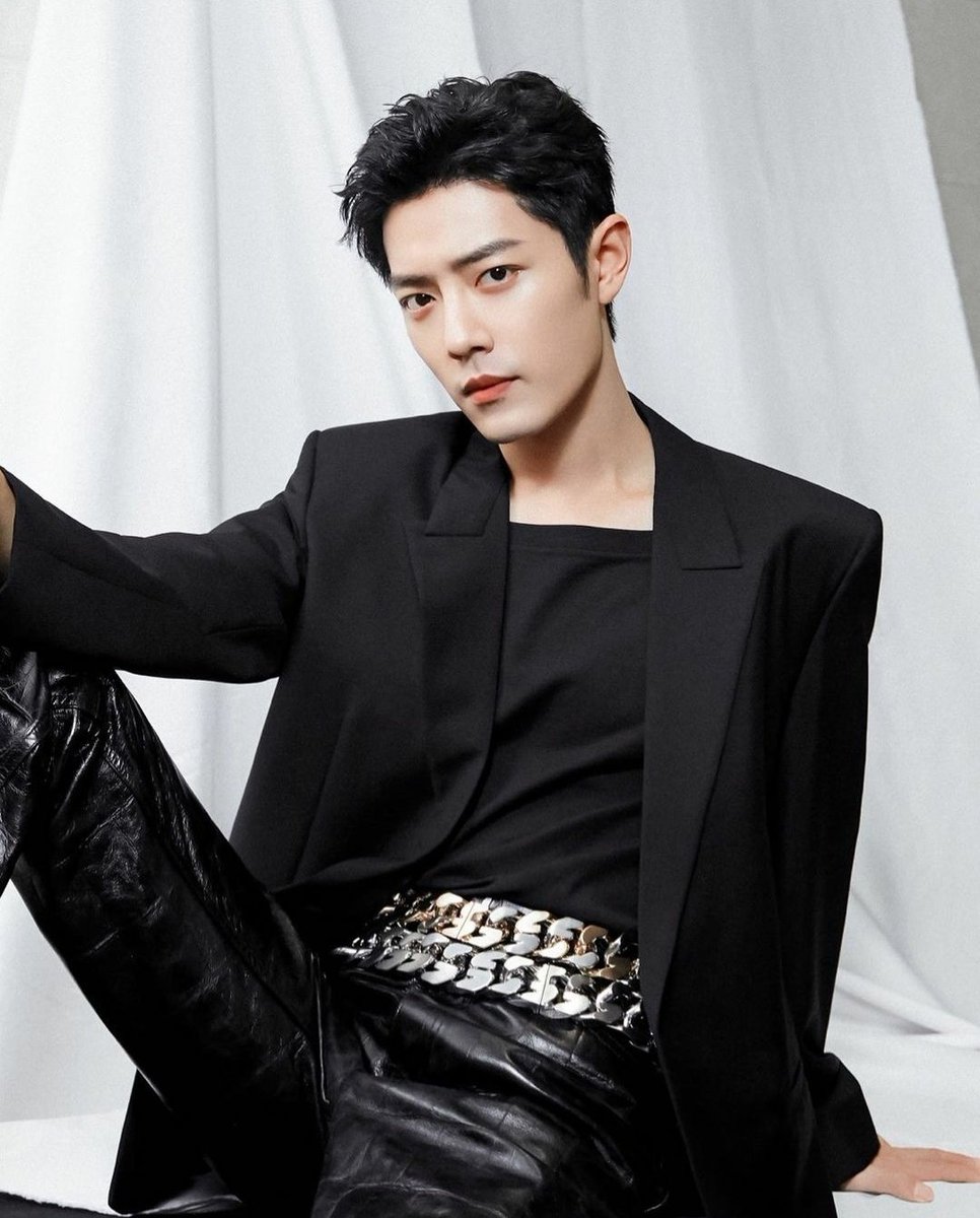 сяо чжан. ван и бо и сяо чжань. неукротимый повелитель ченьцин. ван ибо дарк. магистр дьявольского культа дорама лань и.