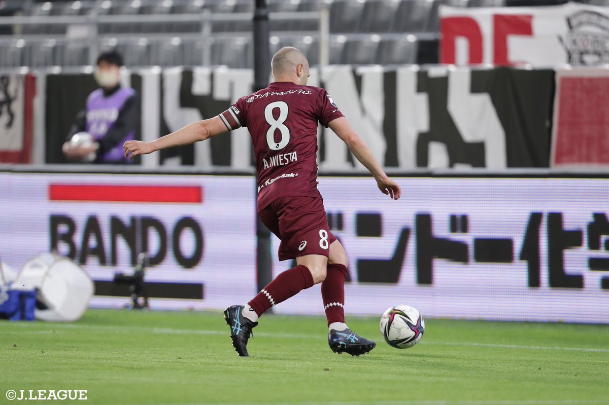 ヴィッセル神戸 は #イニエスタ 選手との契約を更新し、 2023年まで