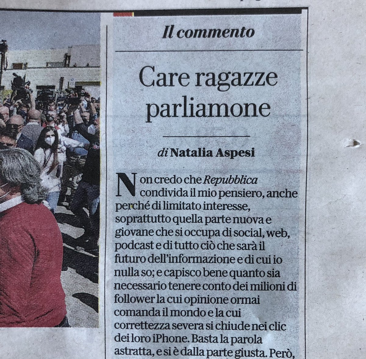 “Una persona d’altri tempi con pensieri d’altri tempi e del tutto inoffensiva”.
Vale la pena andare in edicola questa mattina. 
#parlarsi