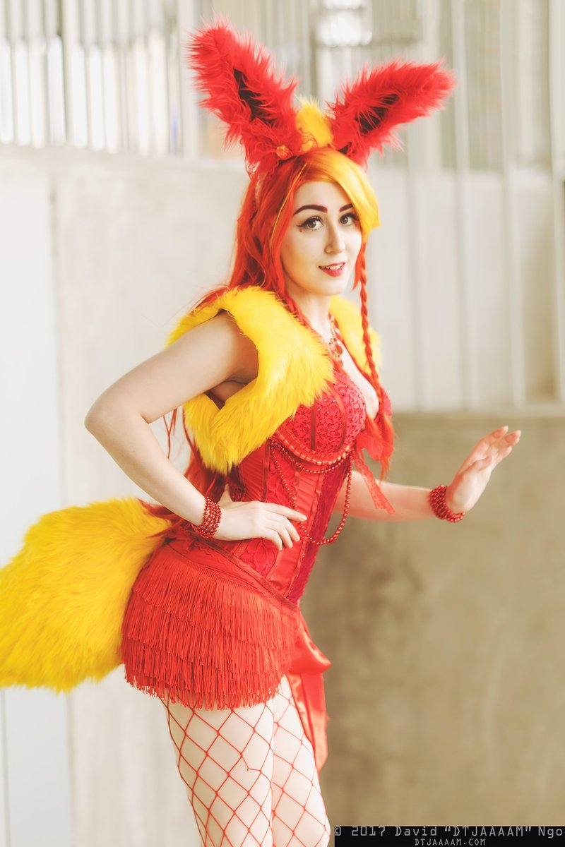 DTJAAAAM's tweet photo. Pokemon's Flareon!

Cosplayer: @ArdentAbsol 

#cosplay #fanime #fanimecon #fanime2017 #fanimecon2017 https://t.co/bnA9YEVUac