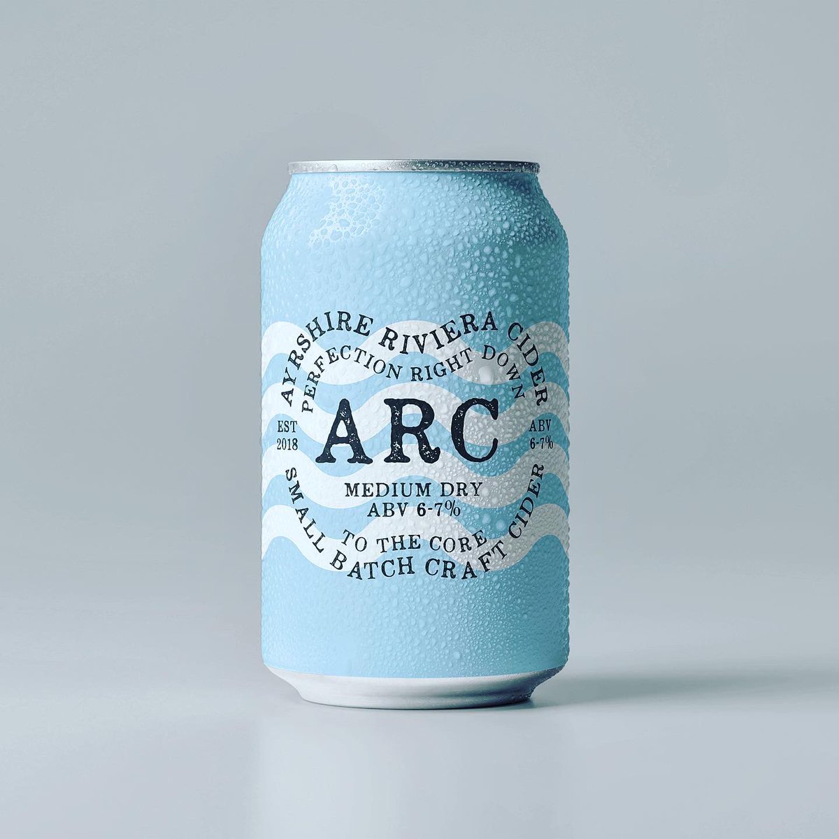 Some unused concepts from an up and coming project which will go live soon. First route was a minimal approach to the coast line with the wavy lines for the sea and straight lines for the horizon. 2nd route was taking the form of an apply to create the form of the label. #cider