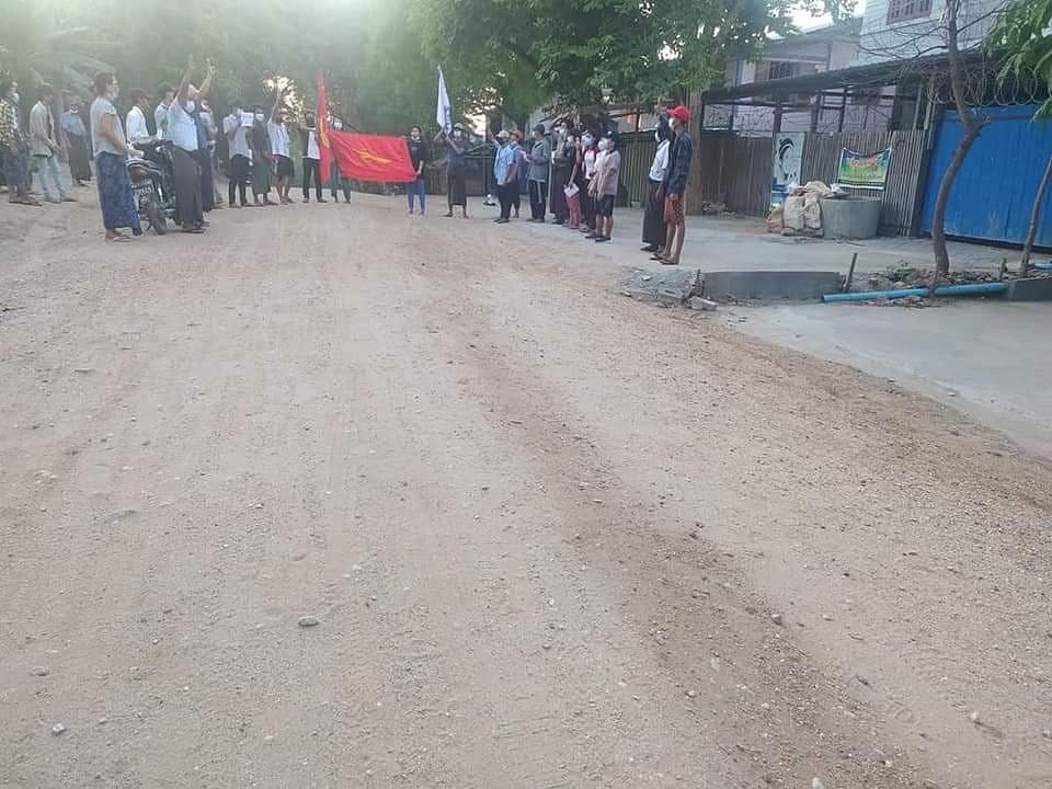KhinSoePan1's tweet photo. An anti-regime rally was staged in Magwe Region’s Pakokku on Tuesday, the 100th day since the coup. (Photo: CJ) #WhatsHappeningInMyanmar https://t.co/K2IwPkjKid https://t.co/L7Vgk4IGiB