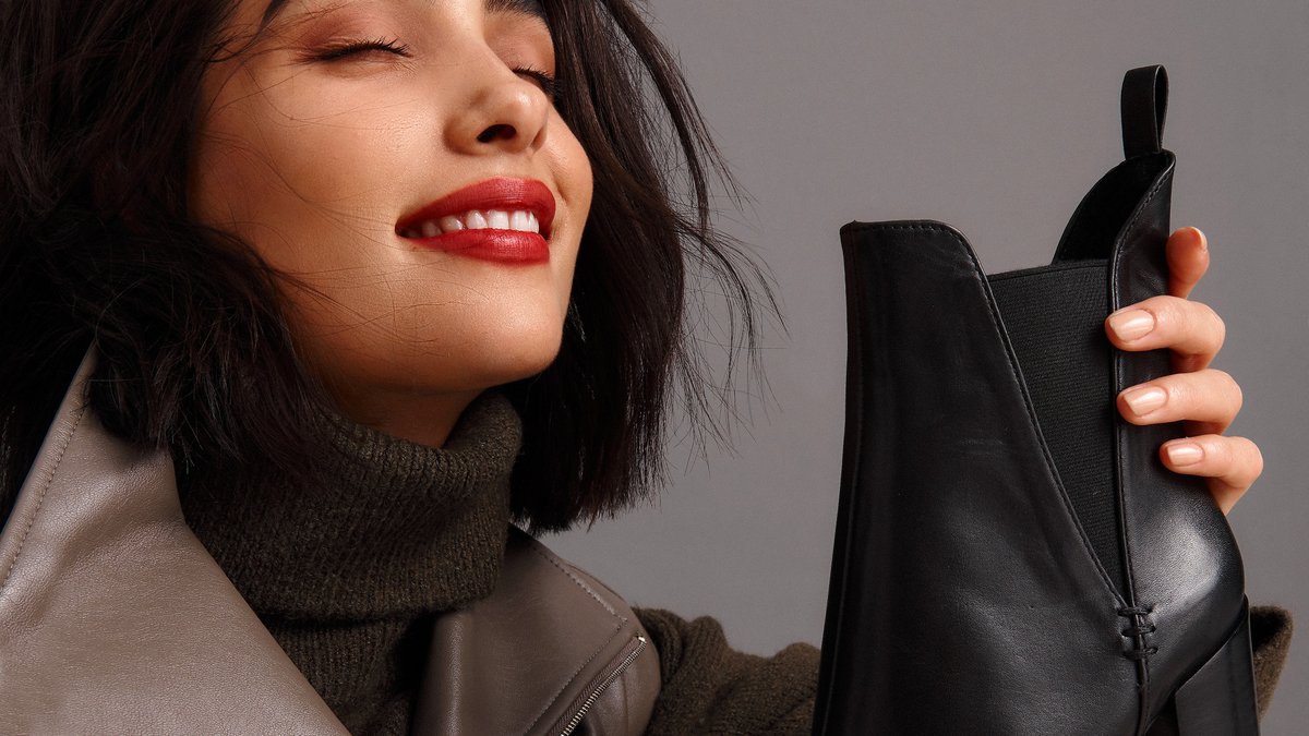 High Winter 21: Love Language
A passion for design — that speaks for itself. 

Capturing the relationship between our shoes and the elements that make them. 

View the editorial: bit.ly/3uyaFFc
Discover the collection: bit.ly/3hdzCSB