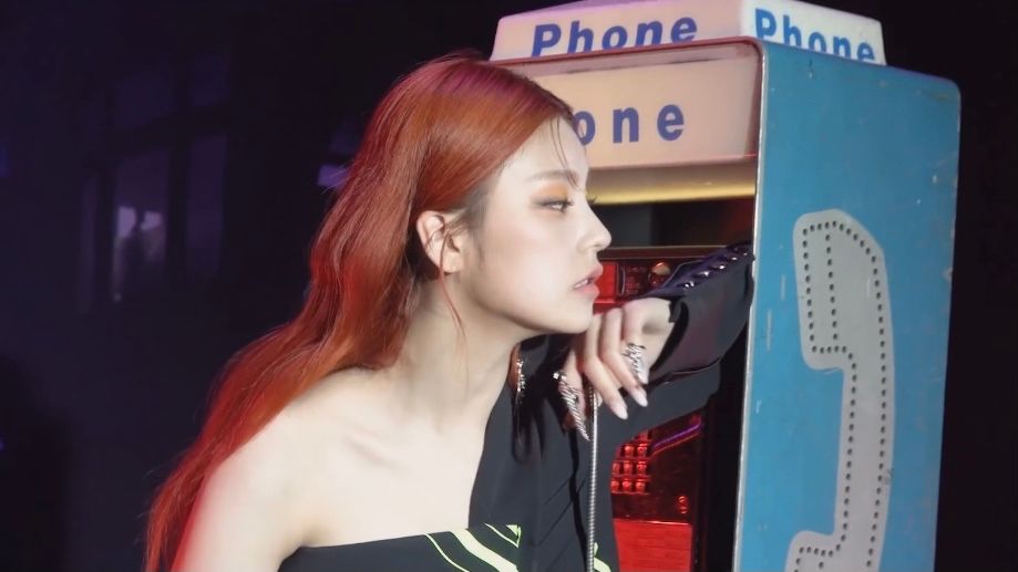 hourlyhwangyeji's tweet photo. #예지 ✘ #YEJI ✘ @ITZYofficial https://t.co/adRdhZxR4l