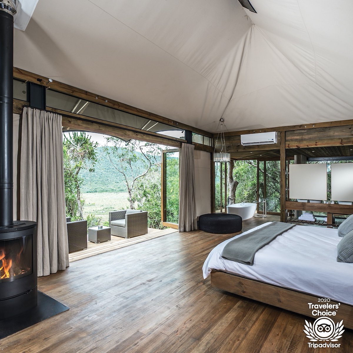 KariegaGameRes's tweet photo. Need a place to relax and unwind? We can help with that... Visit our website for details of our discounted rates for SA residents until 31 July 2021: https://t.co/oUuMb7xGke #safarispecials #kariegasafari #settlersdrift #kariegagamereserve #southafricansafari https://t.co/dqyrSKgDIK