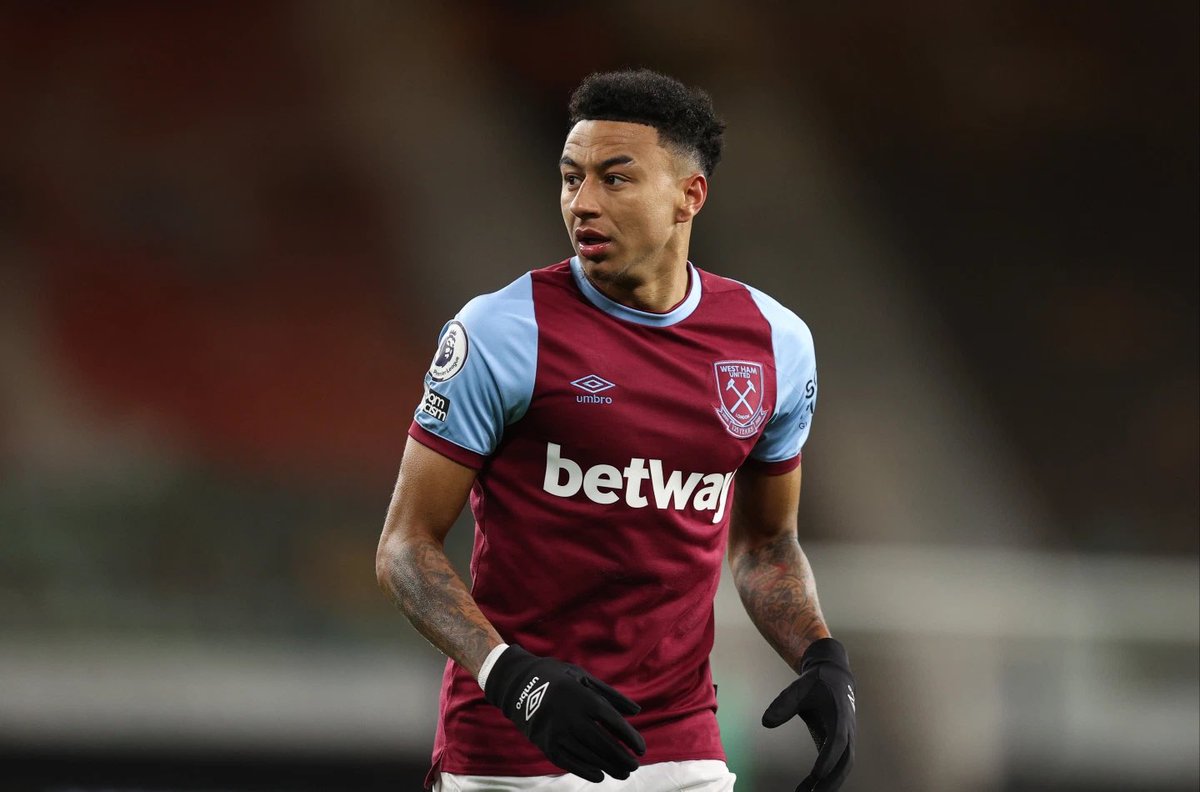 WestHamViews_'s tweet photo. Jesse Lingard could start next season back at Manchester United, because ‘Champions League contenders’ West Ham United doubt they can find the funds to sign him on a permanent deal.

[@MailSport] #WHUFC #COYI https://t.co/FOCbZG0jel