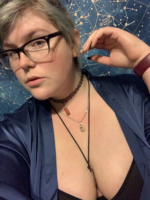 Hey there! Ya miss me? https://t.co/YSt4K4oXUR<a href="/tag/lingerie"class="tags"><span>#lingerie</span></a><a href="/tag/porn"class="tags"><span>#porn</span></a><a href="/tag/porno"class="tags"><span>#porno</span></a><a href="/tag/pawg"class="tags"><span>#pawg</span></a><a href="/tag/gothgirl"class="tags"><span>#gothgirl</span></a><a href="/tag/killstar"class="tags"><span>#killstar</span></a>