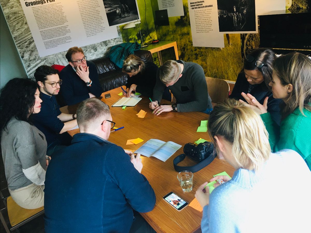 burobries's tweet photo. Wat is het doel van jouw werk? Af en toe opnieuw je 'why, how &amp; what' formuleren is helemaal zo gek nog niet. Het levert zelfs nieuwe bevlogenheid op! #nieuwsbrief https://t.co/t1ONo5subG https://t.co/wRIflvUE05