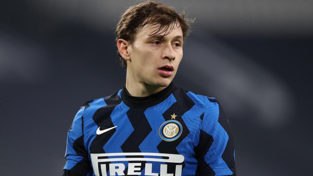 Vidal, Gagliardini, Vecino and Sensi do provide some competitions in midfieldBut no one will take Nicolo Barella’s place in that midfield. He is Antonio Conte’s wet dream. He has the bite, goals, energy, leadership and technical ability too, he is going straight to the top.