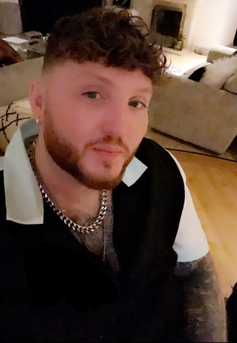 JA_Fanzone's tweet image. CURLS COME THROUGH 😍😍😍😍😍 @JamesArthur23 ❤❤❤

#beautifulhuman