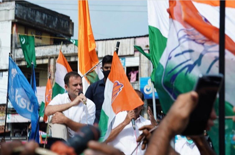 Here are some more pictures of the superspreader rallies as held by Congress leader  @RahulGandhi in Kerala (which has one of the highest cases of  #Coronavirus in India). #IndiaFightsCOVID19  #RahulGandhi  #Kerala  #CongressMukTBharat 16/n