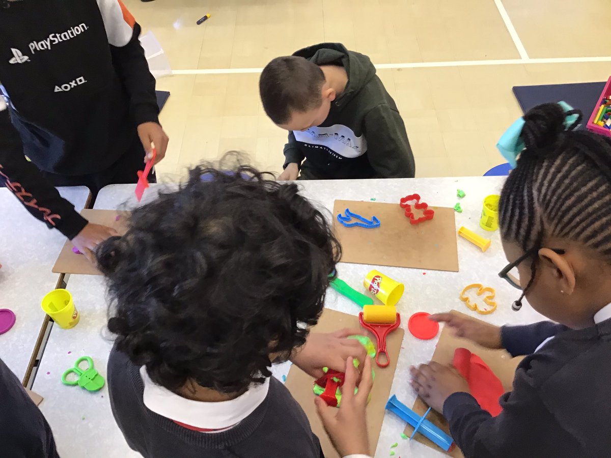 BreakfastPSt's tweet photo. More creative activities this morning. We’ve even turned construction games into musical instruments 🥁 @PleasantStPrim https://t.co/yVnfjBAYJw