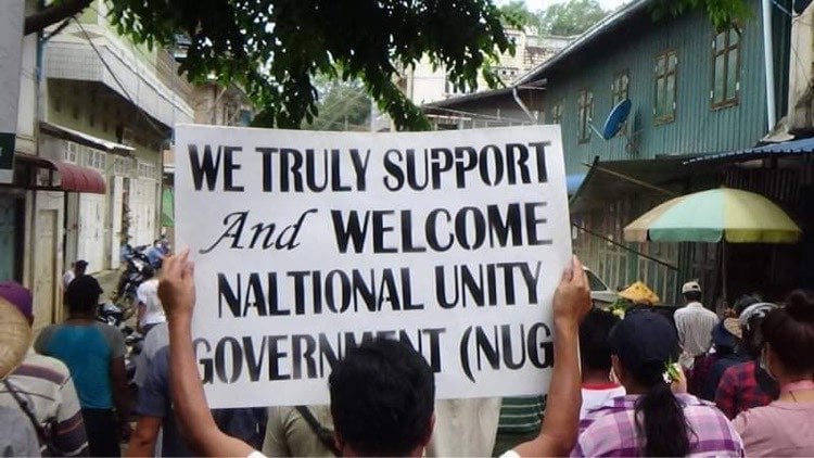 Myanmar_Now_Eng's tweet photo. Domestic migrant workers and locals in the jade mining town of Hpakant in Kachin State marched together in protest of the military junta on Tuesday. (Photo- CJ) 
#WhatsHappeningInMyanmar https://t.co/AXA2gdJt0I
