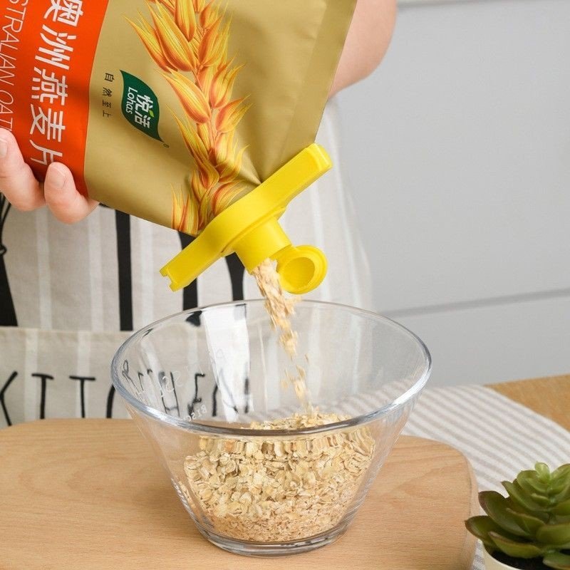 snflwrbysar's tweet photo. Sealing clip tapi ada lid ni sesuai nak guna untuk seal plastik cereals, drinking powder, etc, tanpa perlu simpan dalam bekas. Nak guna boleh terus tuang dari plastik je.

🛒 https://t.co/dGwYQAZSXx https://t.co/Lgq4P772iD