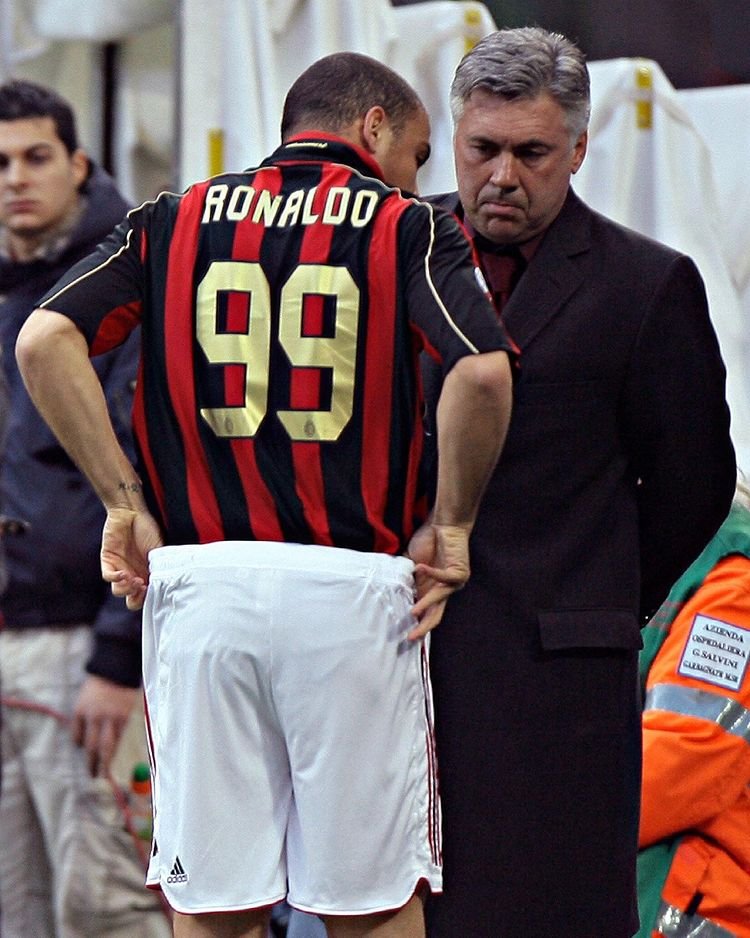 Football Tweet ⚽ on Twitter: "Ancelotti on R9: "When I was at Milan, we  signed Ronaldo. He weighed 100kg and before the 1st game I told him that he  couldn't play like