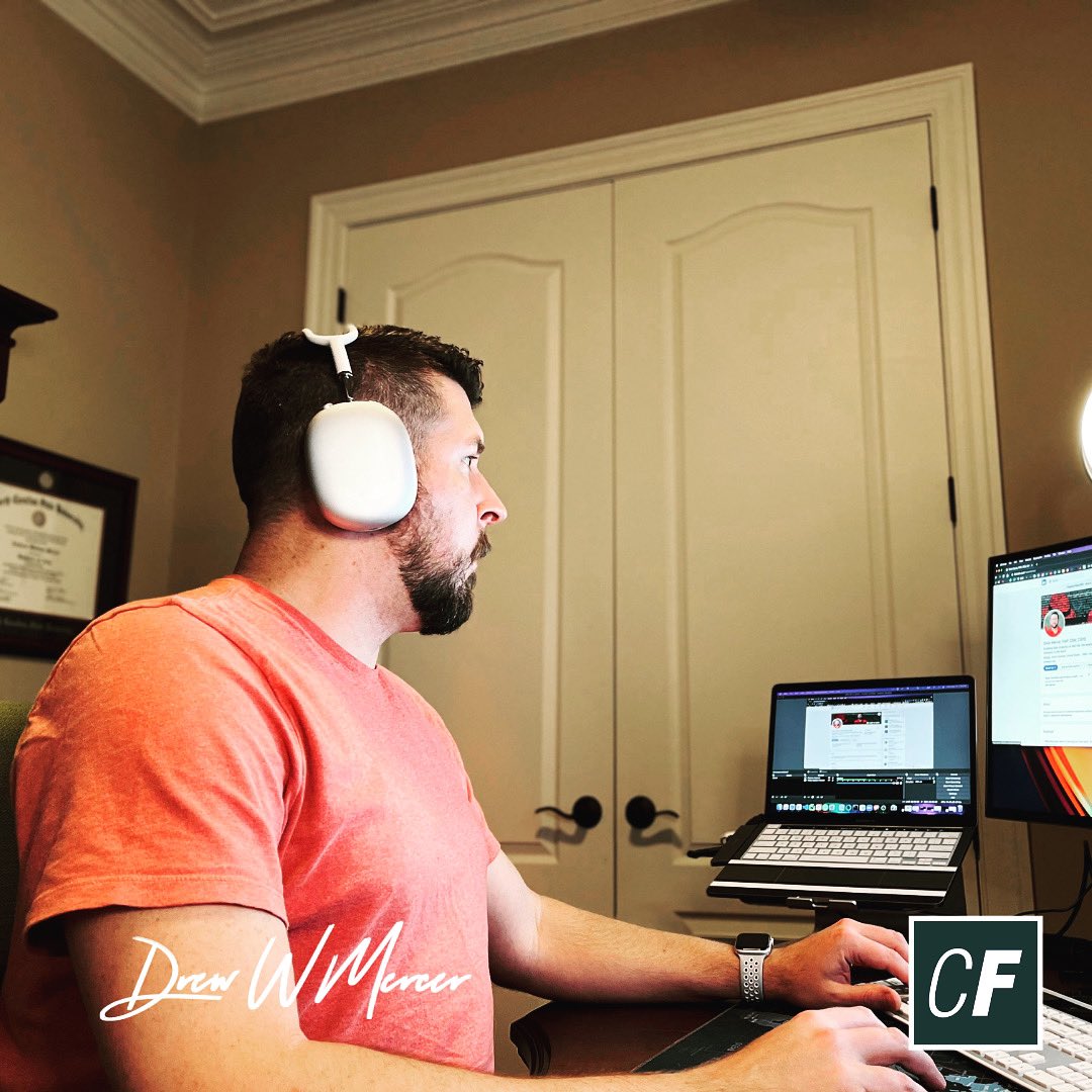 DrewWMercer's tweet image. Another exciting mentor call completed with a student looking to change careers and become a developer! Let me know if you'd like info on how to join. 
#wgunightowl #bscs #wgugrad #computerscience #wgu #webdevelopment #wgualumni #webdev #seo #javascript #careerfoundry #fullstack