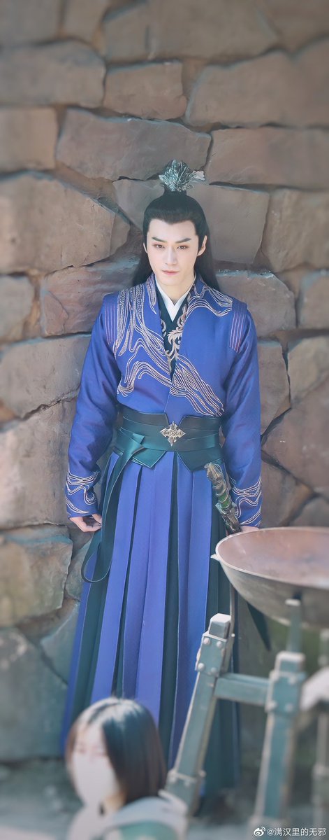YeYanBai_Fan's tweet photo. [Leak] Mao Zi Jun (茅子俊) as Feng Long (封龙)

Shaping of Feng Long in The Story Of The Bat. 

Credit: 满汉里的无邪

#TheStoryOfTheBat #夜燕白 #YeYanBai #茅子俊 https://t.co/vnVie36TSr