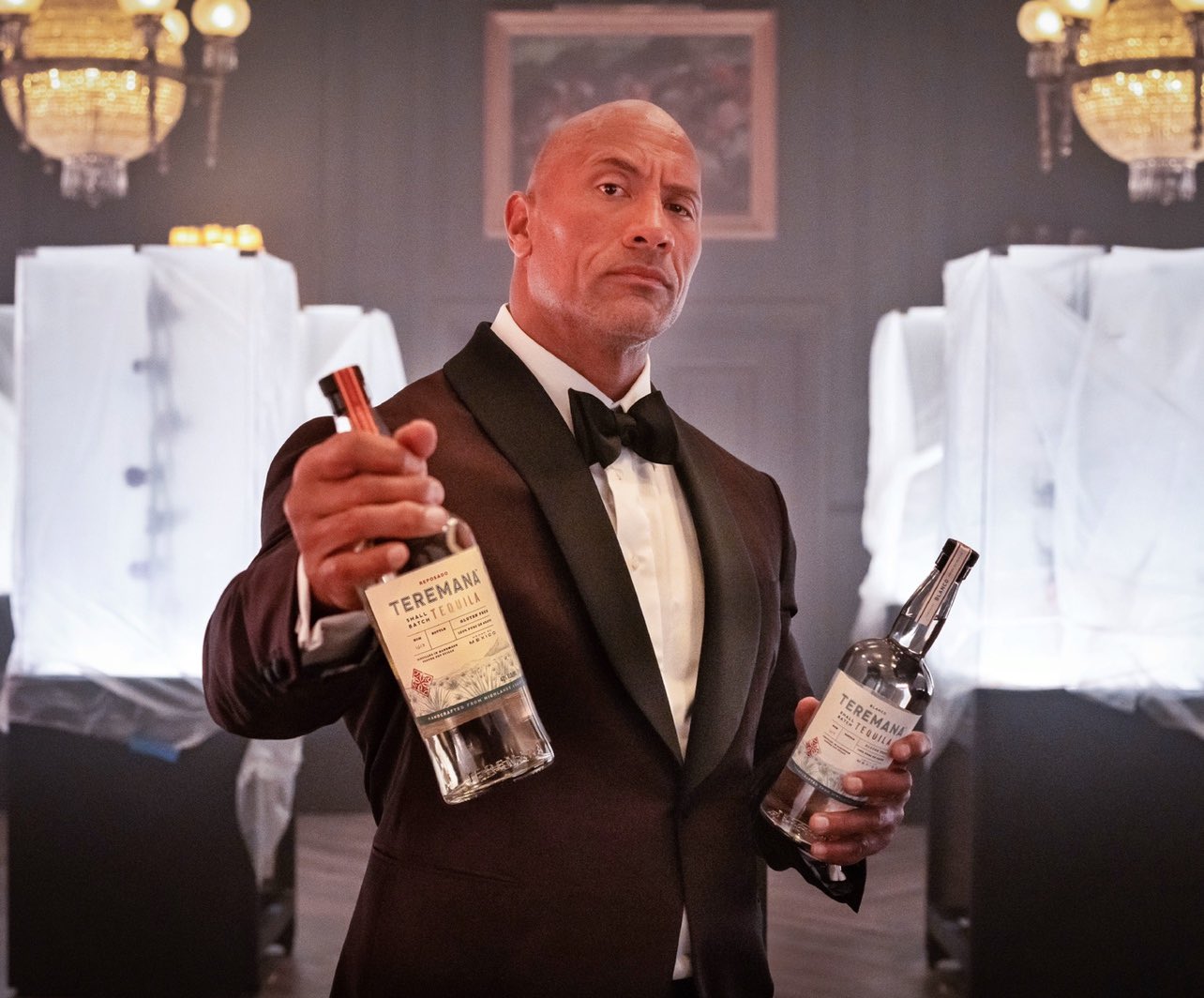 ট ইট র Dwayne Johnson Ladies Gents Tequila Season Has Officially Begun Thank You For Making Our Teremana The Most Exciting Delicious And Sexiest Tequila In The World And Record Breaking