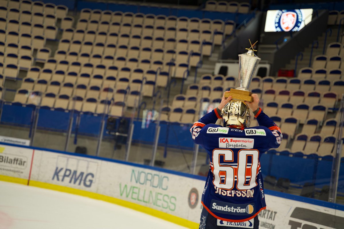 2015 🥇 2018 🥇 2021 🥇