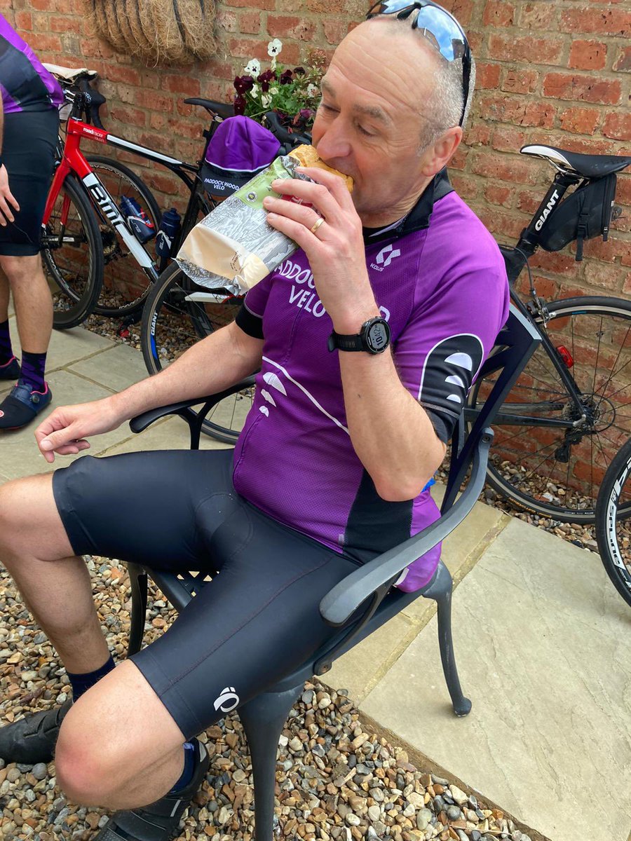 PWVelo's tweet photo. We then had 4 of our team taking on the Castle Ride, leaving Tonbridge Castle and touring the Kent countryside. 3 took on the 101mile! Champion Route, whilst our own Iron Man completed the 124mile!! Epic Route. Seriously great work to all of the team. 1 of 2 https://t.co/TuAU2bgm5w